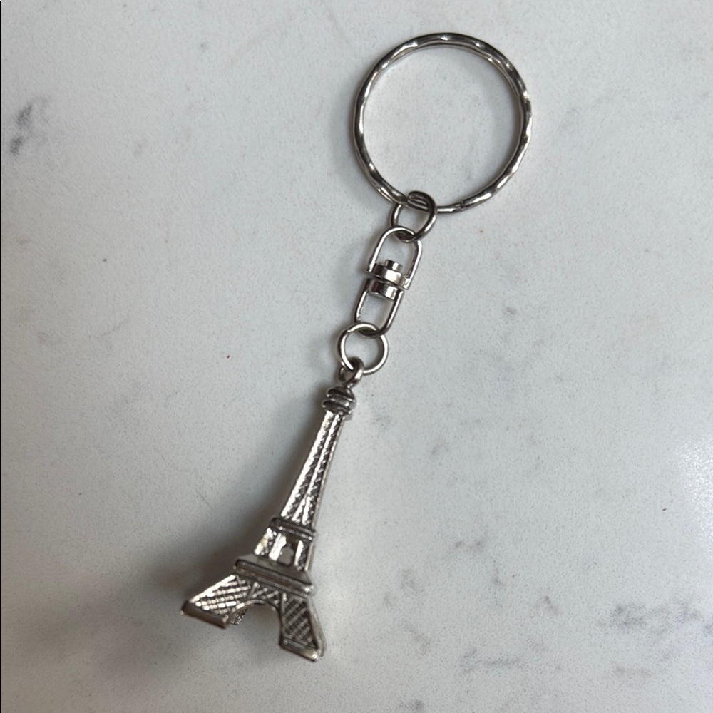 Silver Eiffel Tower Keychain / Bag charm